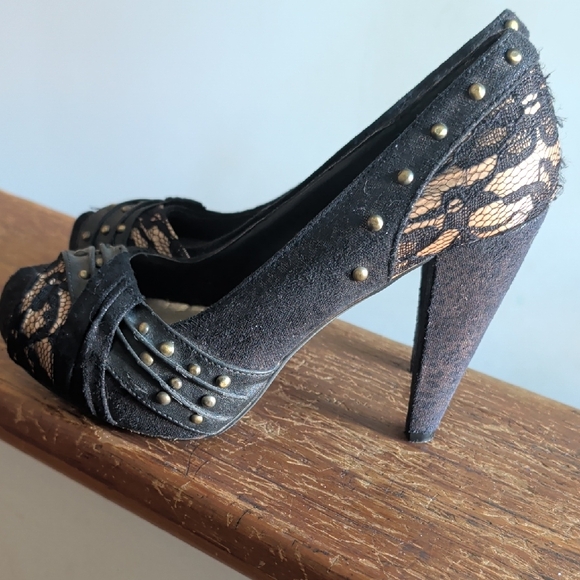 BKE Sole Black Lace Studded High Heels - Picture 3 of 7